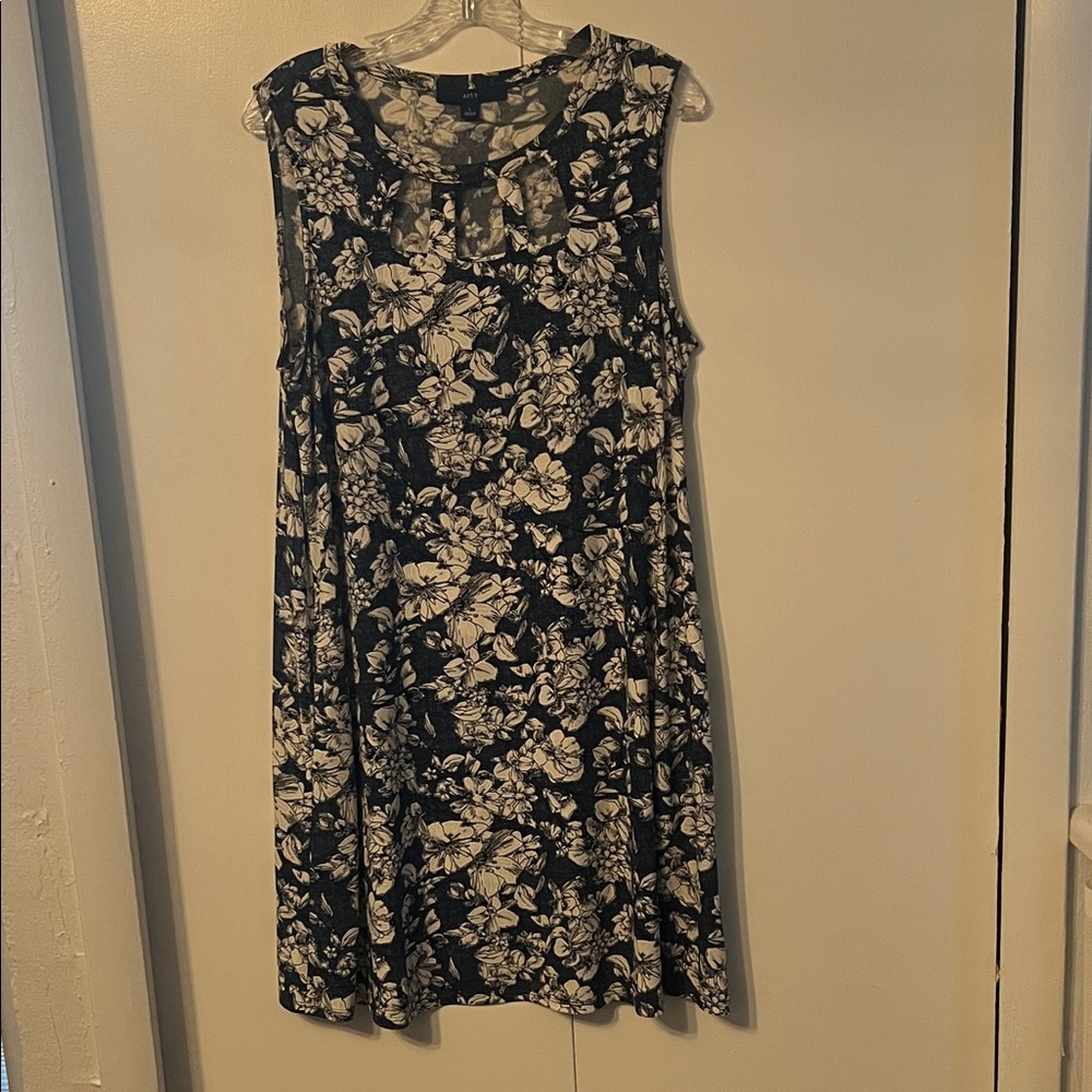 Apt. 9 Black and White Floral Midi Dress